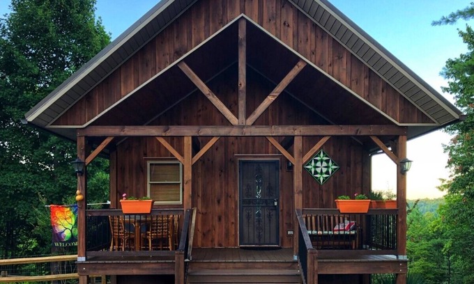 Purlear Cabin | Buck Mountain Retreat: Boone/Wilkesboro/W. Jefferson