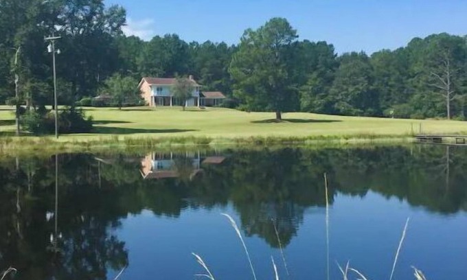 Thomasville House | BuckHaven Countryside Retreat with Fishing Pond