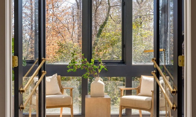 North Buckhead House | Buckhead Bliss - Peaceful, Stylish Retreat with Modern Comfort in Prime Location