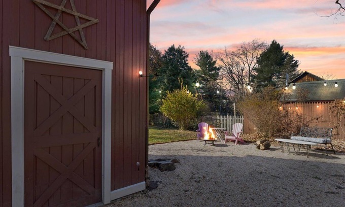 New Hope Cottage | Bucks County Holiday Getaway Near the Heart of New Hope