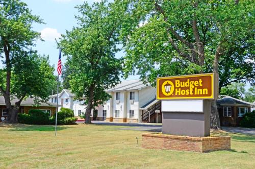 Allegan Hotel | Budget Host Inn