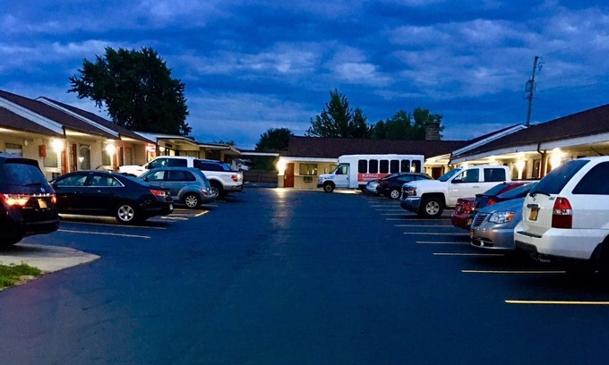 Harris Hill Hotel | Budget Inn Buffalo Airport