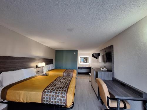 Roxboro Hotel | Budget Inn - Roxboro