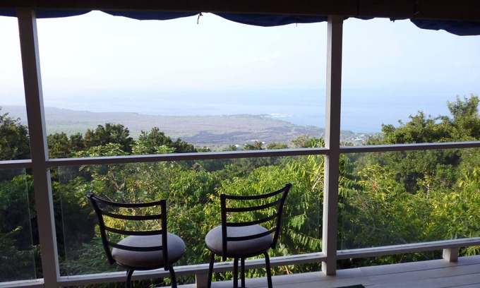 Honaunau-Napoopoo House | Budget Room, Beautiful B&B, ocean views, great location, no cleaning fees