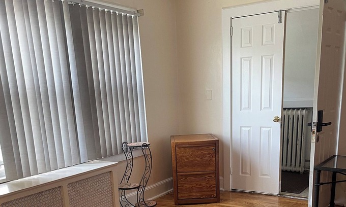 New Rochelle Apartment | Budget Smart, Tranquil, stylish & practical furnished apartment away from home