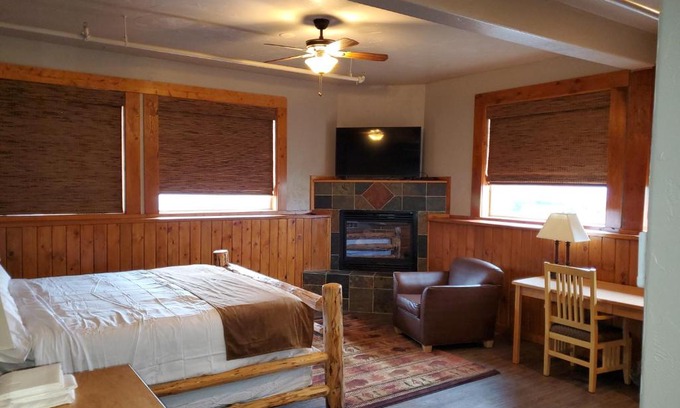 Bigfork Hotel | Buffalo Lodge of Bigfork