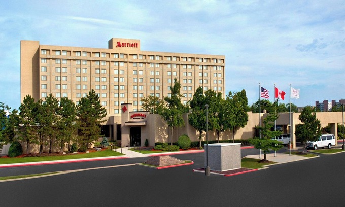 Amherst Hotel | Buffalo Marriott Niagara
