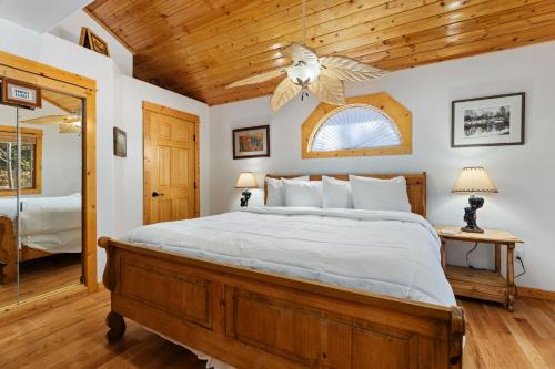 Fall River Estates Apartment | Bugle Pointe B21 by Estes Park Condos