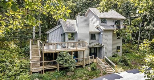 Nellysford House | Bull City Bungalow with Wintergreen Advantage