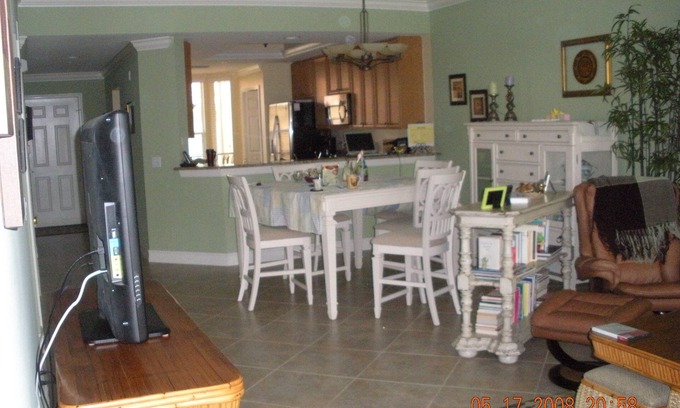 Naples Condo | Bundled Golf at Heritage Bay Golf and Country Club in an Abbey Veranda