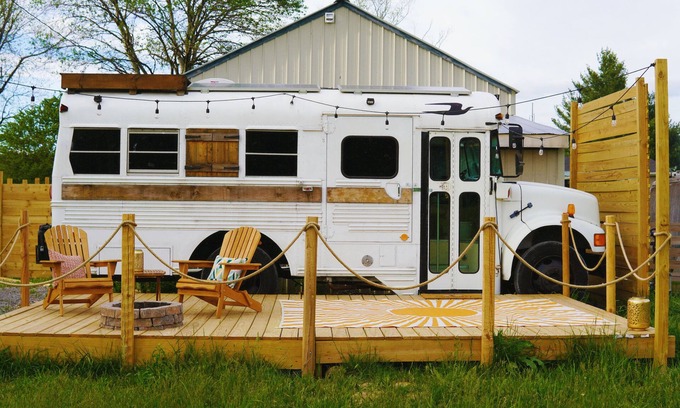 Murfreesboro House | "Bungalow Bus" Country Retreat