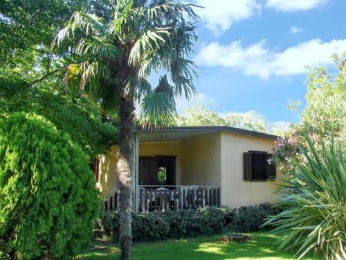 Santa-Lucia-di-Moriani House | Bungalow confortable à Santa-Lucia-di-Moriani 38 m² jardin spacieux