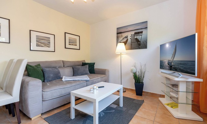 Alt Gaarz House | Bungalow/cottage in the heart of Rerik - 100m to the beach - gr. Terrace - Wi-Fi