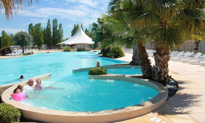 Vias House | Bungalow de 3 chambres avec piscine partagee jardin amenage et wifi a Vias a 2 km de la plage