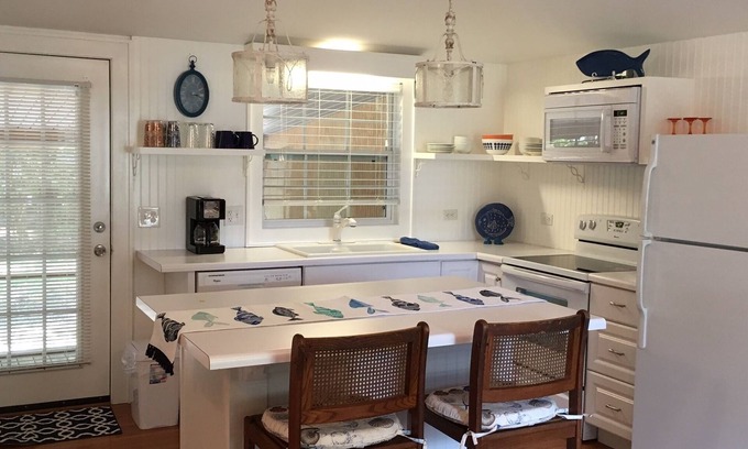 Darien House | Bungalow for Two in Historic Darien, Near Sapelo, by Georgia Coast Vacations