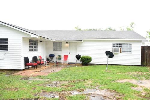Grand Bay House | Bungalow near Main Street - #2