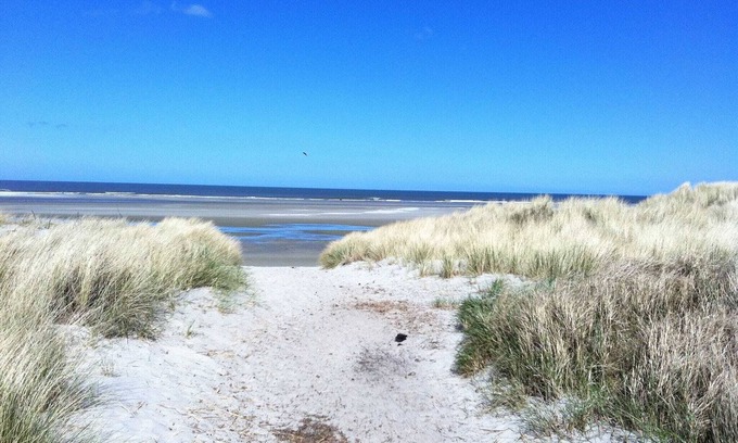 Ballum House | bungalow, situated directly at a large sand dunes