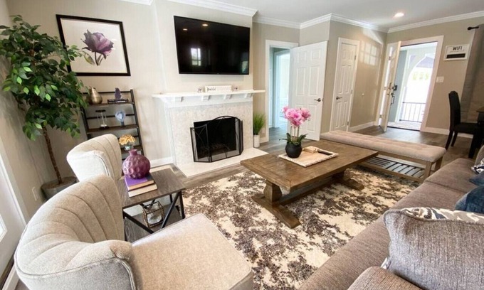 Burbank House | Burbank Hills VIEW Home! Completely Remodeled.