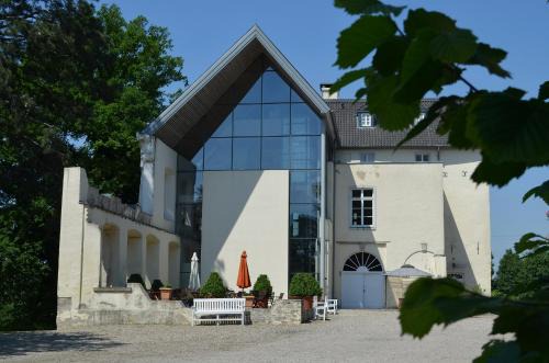Kalkar Hotel | Burg Boetzelaer
