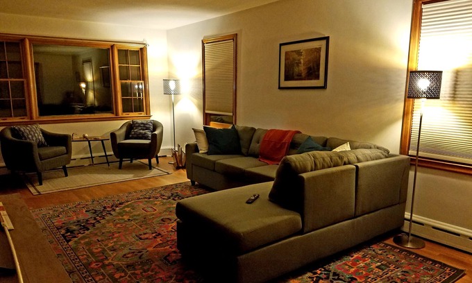 Burlington House | Burlington Home - great location to everything!