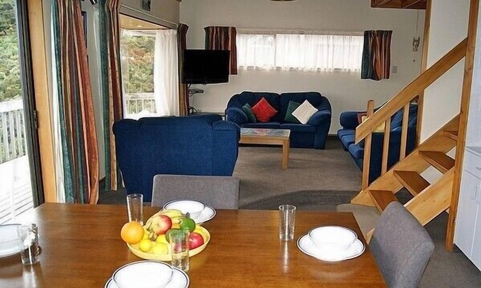 Tata Beach Cottage | Bush Henge - Tata Beach Holiday Home