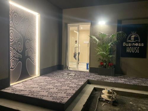 Casavatore House | Business House