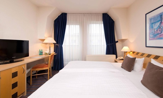 Laubegast House | Business room - Early booking - ACHAT Hotel Dresden Elbufer