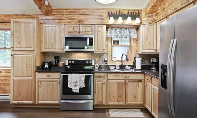 Great Cacapon Cabin | Butterfly Ridge - Weekend Getaway - Quiet Retreat