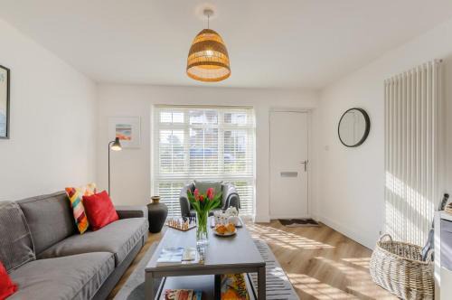 Westgate-on-Sea House | By The Bay