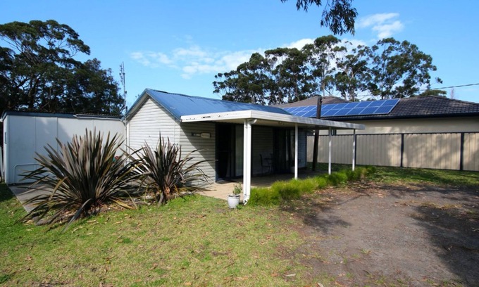 Sanctuary Point Cottage | By The Water - Sanctuary Point , NSW - PET FRIENDLY