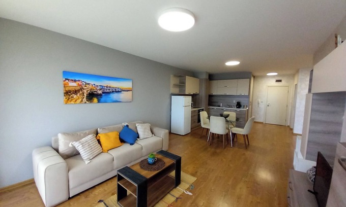 Balchik Apartment | BYALA PERLA apartament cu dotari complete la 50m de plaja in SEASIDE Complex.