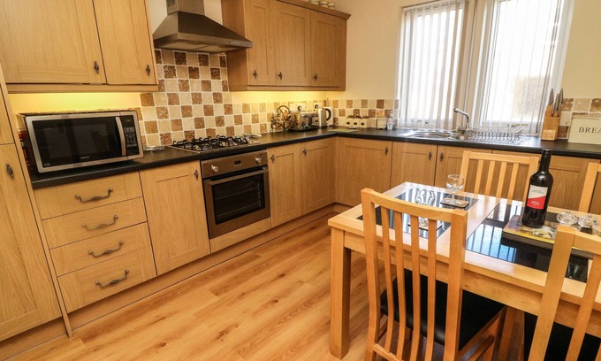 Ingleton Cottage | BYTHEWAY COTTAGE, family friendly, with a garden in Ingleton