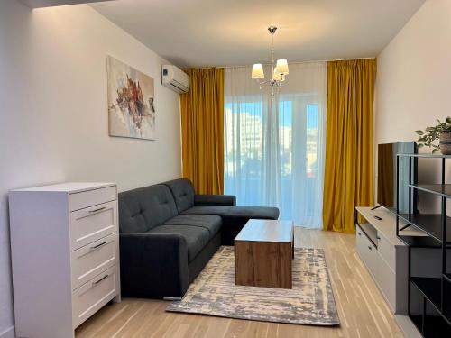 Bucharest City-Centre Apartment | C-entral Apartments Bucharest with Private Parking