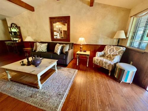 Mount Ida House | C7, Three bedroom, three bath log-sided, luxury Harbor North cottage with hot tub cottage