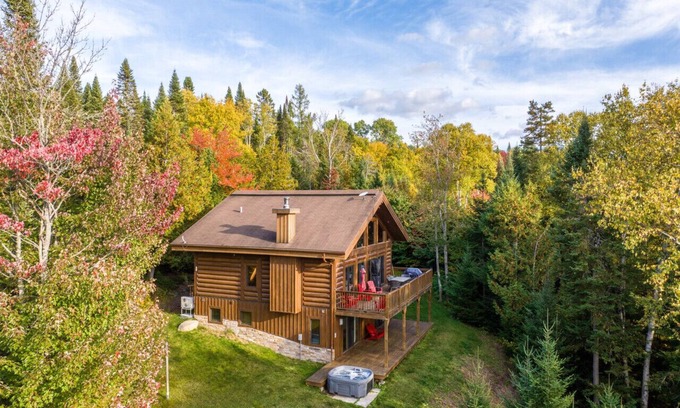 Val-des-Lacs House | Belvedere | Hot Tub | Incredible View | 8 guests