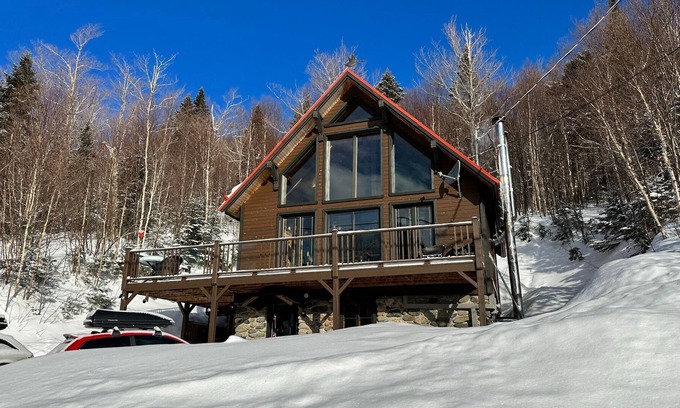 Notre-Dame-Auxiliatrice-de-Buckland Ski Chalet | Chalet Le Buckland