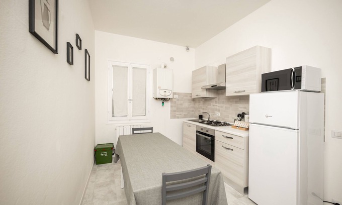 Mirandola Apartment | Ca' Pico Netflix, Wi-fi & Parking, Mirandola, IT