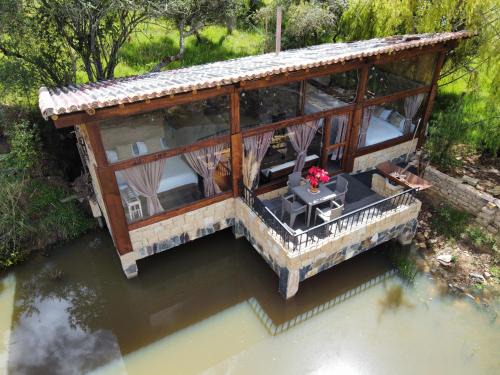 Sesquile House | Cabaña Isla Dorada