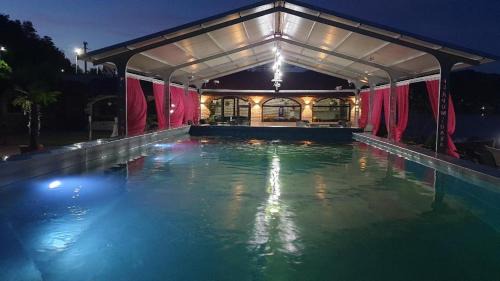 Eselnita House | Cabana Plapumioara