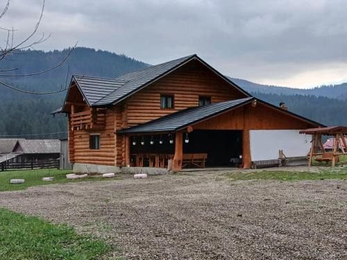 Stulpicani House | Cabana Runcului