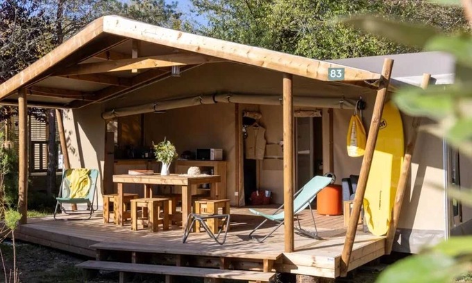 Saint-Jean-de-Monts Cabin | Cabane 4 étoiles - Piscine - cbgcb0c