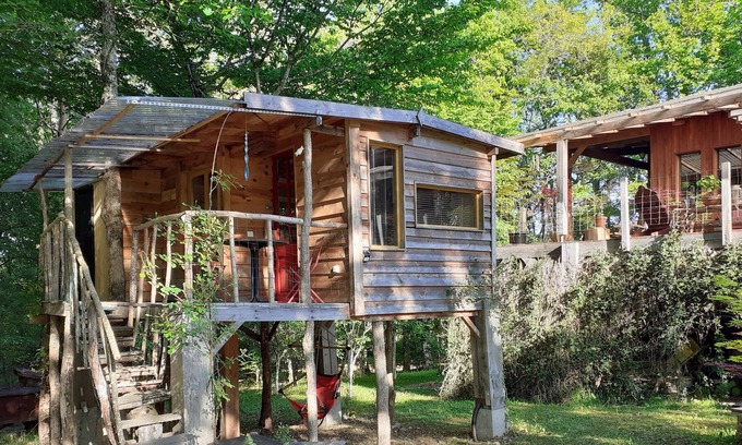 Couze-et-Saint-Front Cabin | Cabane Cosy en Lisière de Bois Pour un Séjour Ressourçant