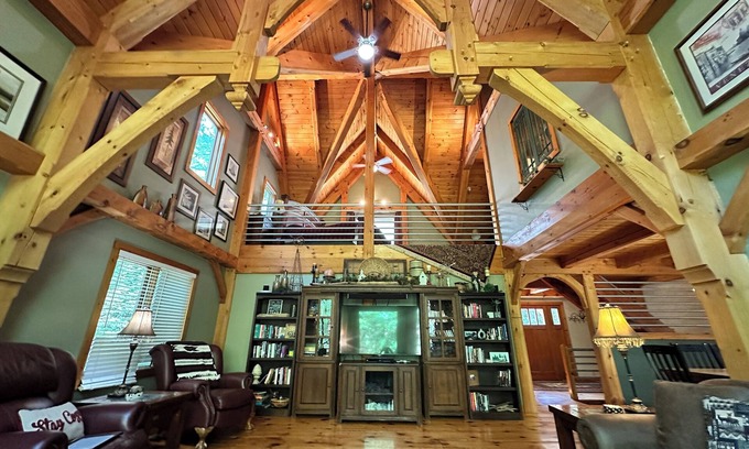 Eagle River Cabin | Cabin 12 by Eagle Waters Resort