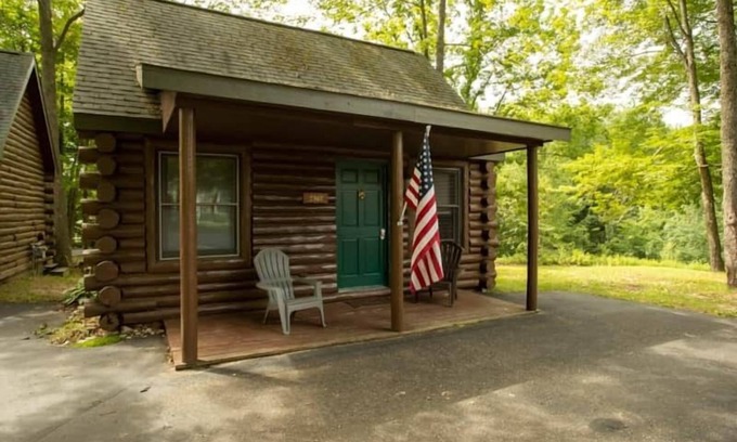 Gaylord House | Cabin 2307 - Cozy Log Cabin in Beaver Creek Resort