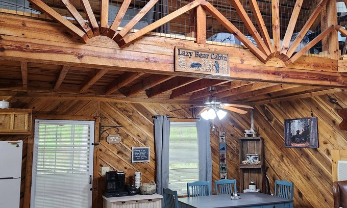 Wellington Cabin | Cabin at Cave Run Lake /Red River Gorge