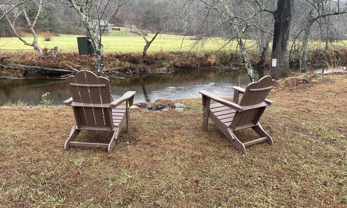 Hiawassee Cabin | Cabin close to Helen and Water