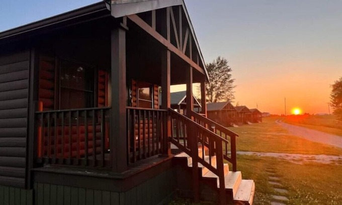 Columbia Cabin | Cabin close to Lake Rathbun #2n