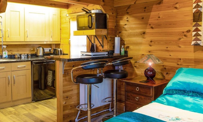 East Dereham Cottage | Cabin Hideaways offer the perfect escape from the stresses of daily living while being in the perfec