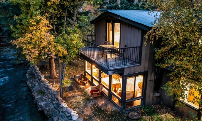 Snowbird House | Cabin Located on Big Cottonwood Canyon River
