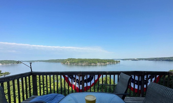 Osage Beach Cabin | Cabin No. 5 @ The Old Swiss Village - Lake View!